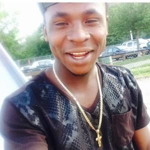 Meet your Posher, Emmanuel